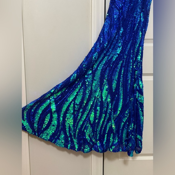 Windsor Blue and Green Sequin Prom Dress - Picture 4 of 8